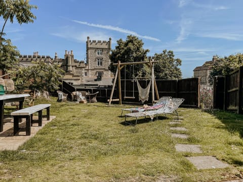 Children play ground, Garden, Garden, Dining area, Garden view, Garden view, flat iron, sunbed