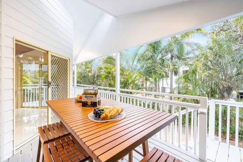 The Birubi Beach House 11 Campbell Ave Close to the beach pet friendly holiday home Maison in Anna Bay