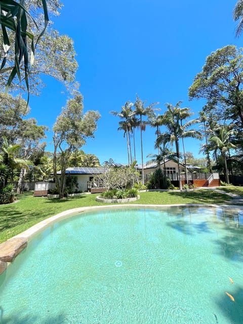 Sunrise Guesthouse Bed and Breakfast in Byron Bay
