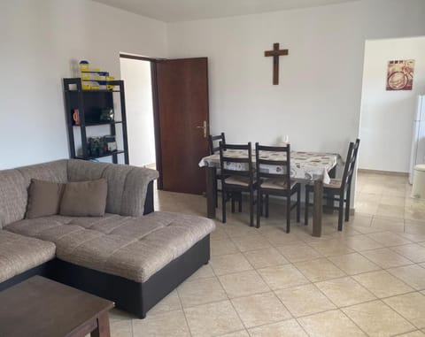 Apartmani Area Doma Apartment in Okrug Gornji