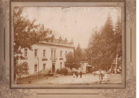 Property building, Facade/entrance