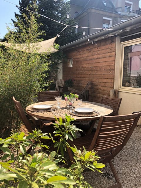 Patio, Day, Garden, Balcony/Terrace, Garden view