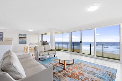 Living room, Sea view