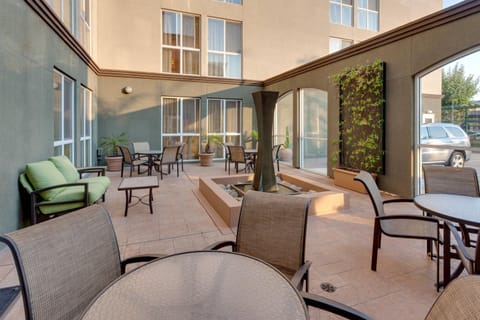 Fairfield Inn & Suites by Marriott San Francisco Airport Hotel in Millbrae
