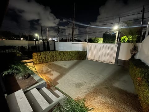 Linda casa com jacuzzi no coração de ponta negra House in Parnamirim