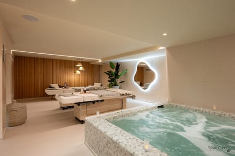 Hot Tub, Hot Tub, Spa and wellness centre/facilities, Spa and wellness centre/facilities