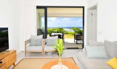 TV and multimedia, Living room, Sea view