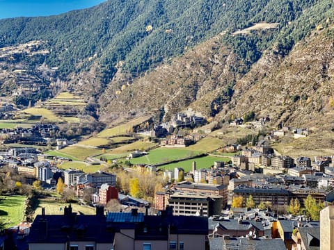 Neighbourhood, City view, Mountain view