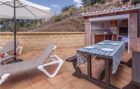 Amazing Home In Torrox Costa With Wifi House in Río de Torrox