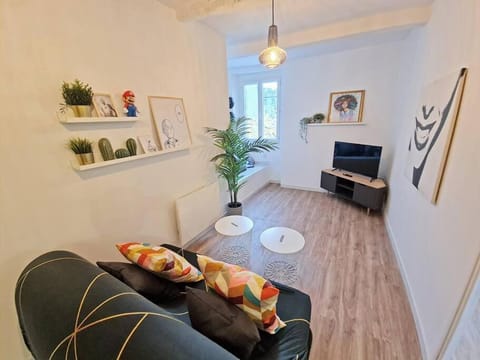 GregBnb - T2 Design 43m2 - Toulon Est - Wifi Fibre - n2 Apartment in Toulon