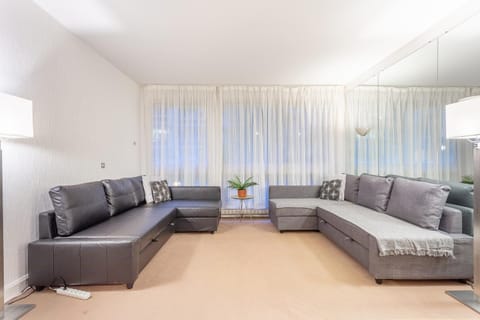 Luxury Living in Saint Germain Apartment in Paris