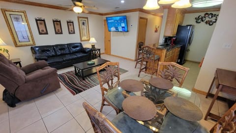 Cozy 2 Bedroom with Big Pool - Campeche Triplex unit C home Condo in South Padre Island