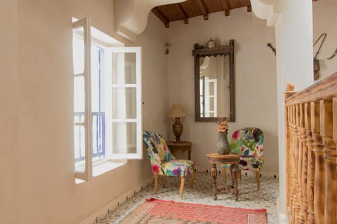 Riad Azul Bed and Breakfast in Essaouira