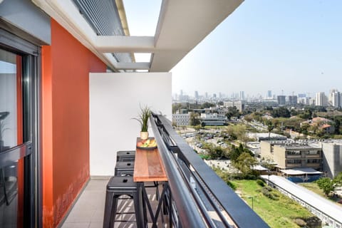 Property building, Day, View (from property/room), Balcony/Terrace, City view