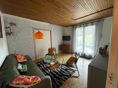 Living room, Garden view