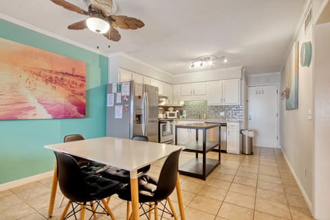 Cherry Grove Retreat & Sea Cabin Apartment in North Myrtle Beach