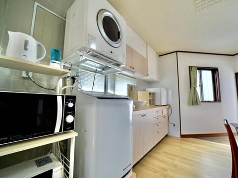 minibar, washing machine, dryer