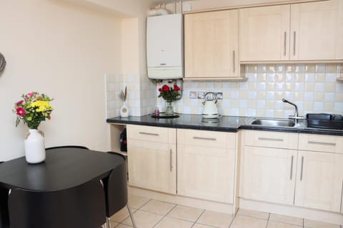 Scandinavian City Centre Apartment Apartment in Worcester