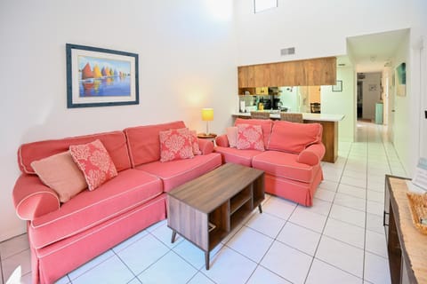 Satellite Beach Townhome with Patios, and Beach Gear Casa in Indian Harbour Beach