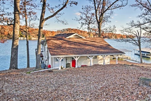 Lake of the Ozarks Home with Private Dock Maison in Sunrise Beach