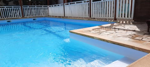 Appartement de 2 chambres avec piscine partagee spa et terrasse a Sainte Marie Apartment in La Trinité