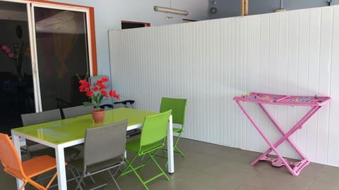 Appartement de 2 chambres avec piscine partagee spa et terrasse a Sainte Marie Apartment in La Trinité