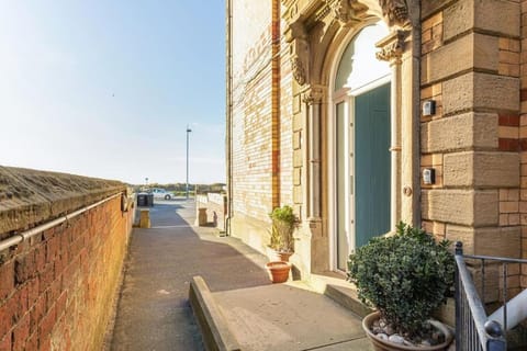 Beach Retreat Apartment in Lytham St Annes