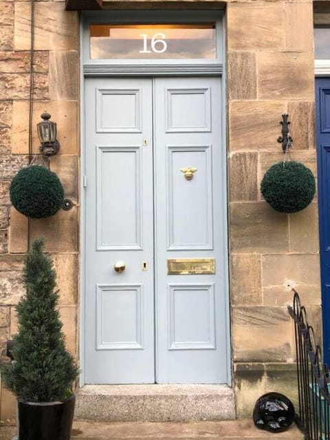 Facade/entrance, Day