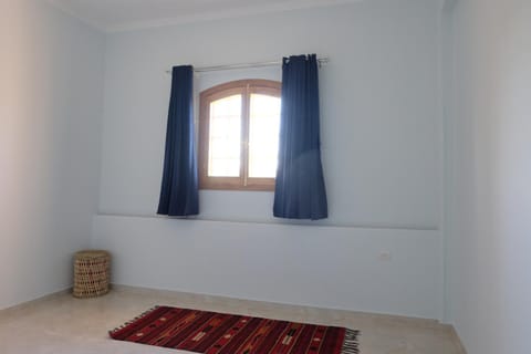 NEW Luxury Villa, BEST mountain views! near Temples Villa in Luxor Governorate