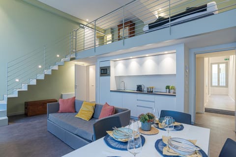 Living room, Seating area, Dining area