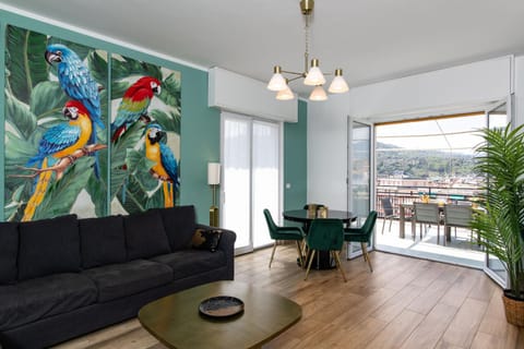 Balcony/Terrace, Living room