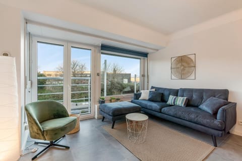 View (from property/room), Living room, Seating area