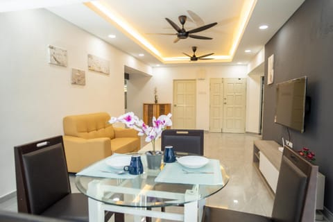 Sri Sayang Seaview Holiday Home Apartment in Batu Ferringhi, Penang, Malaysia