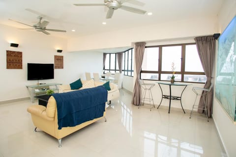 Sri Sayang Seaview Holiday Home Apartment in Penang