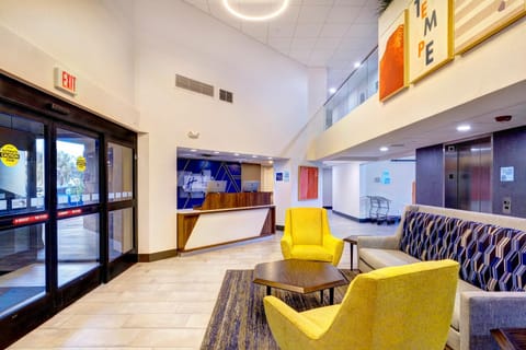 Holiday Inn Express & Suites Phoenix - Tempe, an IHG Hotel Hotel in Tempe