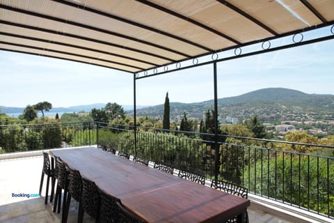 Natural landscape, View (from property/room), Balcony/Terrace, Dining area, Mountain view, Sea view, Sunset