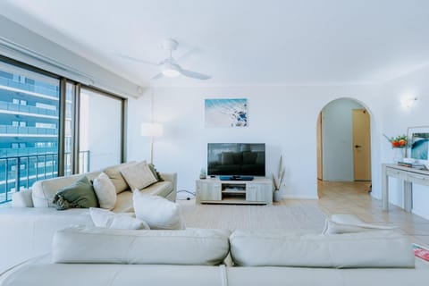 Surfside Apartment in Palm Beach