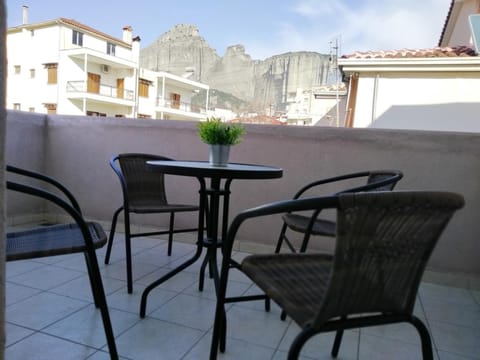 Patio, Natural landscape, View (from property/room), Balcony/Terrace, Seating area, Dining area