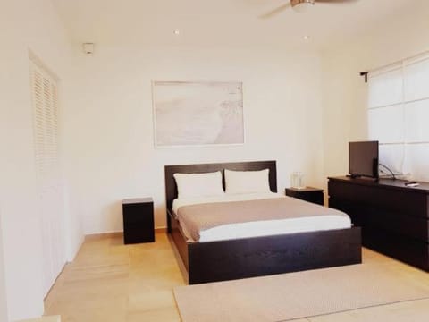 Las Palmas Beach Hotel Bed and Breakfast in Bay Islands Department
