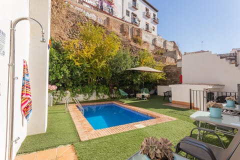 Pool view, Swimming pool