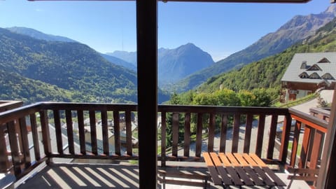 Landmark view, Mountain view