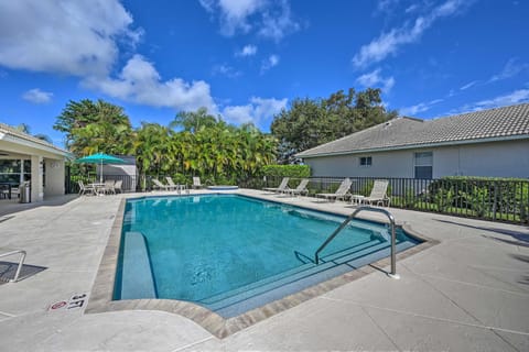 Modern Naples Home with Amenity Access! House in Lely Resort