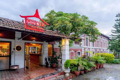 Property building, Facade/entrance