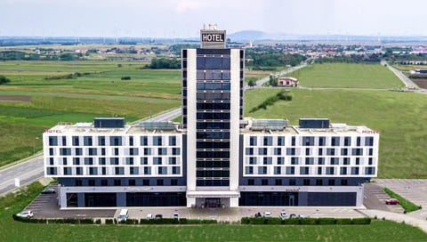 Facade/entrance, Bird's eye view, On site