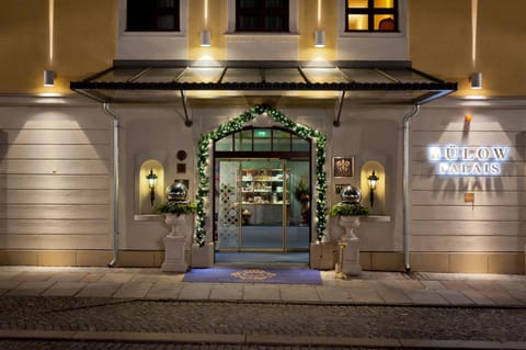 Property building, Facade/entrance, Night, Winter