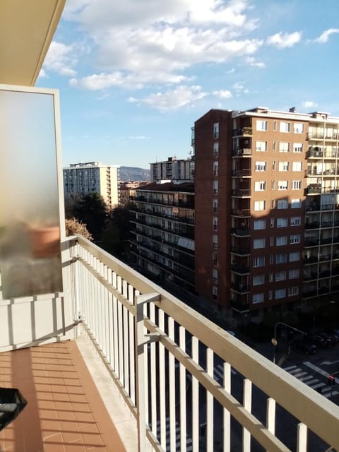 Balcony/Terrace, City view