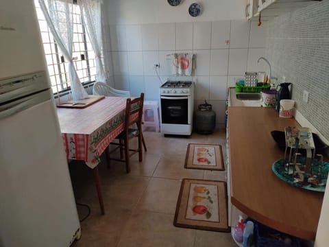 Kitchen or kitchenette, Dining area, Communal kitchen