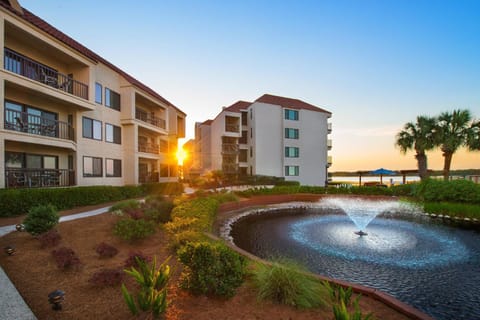 Marriott's Harbour Point and Sunset Pointe at Shelter Cove Hotel in Hilton Head Island