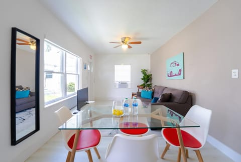 Living room, Dining area