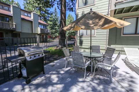 Mammoth Sierra Townhome Condo in Mammoth Lakes
